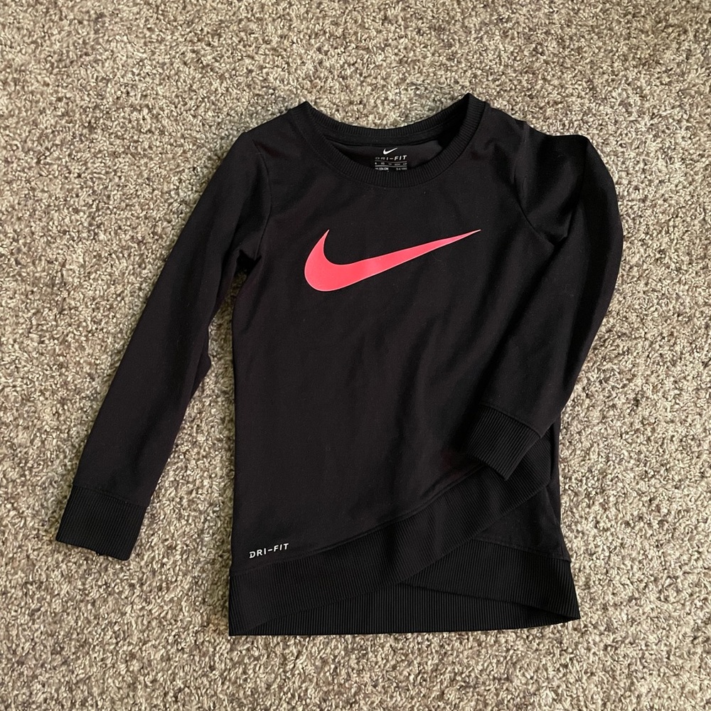 Girls Nike tulip hem sweatshirt, size 4/XS